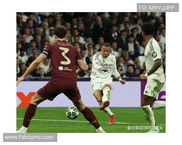 那不勒斯逆转皇马3-2帽子戏法引爆全场战术解析与精彩瞬间回顾